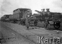 1919, Turmonty, Litwa.
5 pułk piechoty Legionów na Litwie, pancerka zdobyta na bolszewikach przez żołnierzy majora Stefana Dąb-Biernackiego podczas wypadu na Żabki- Turmonty, pociąg przemianowana na 