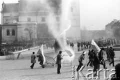 3.05.1982, Warszawa, Polska.
Niezależna demonstracja na Starym Mieście, zorganizowana przez podziemne struktury 