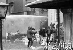 3.05.1982, Warszawa, Polska.
Niezależna demonstracja na Starym Mieście, zorganizowana przez podziemne struktury 