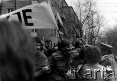1.05.1985, Warszawa, Polska.
Funkcjonariusze milicji rozpędzają niezależną manifestację pierwszomajową.
Fot. NN, zbiory Ośrodka KARTA Ośrodka KARTA


