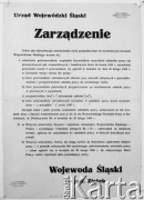 1945, Katowice, Śląsk, Polska.
Zarządzenie Wojewody Śląskiego dotyczące unormowania życia gospodarczego na wyzwolonych terenach.
Fot. Kazimierz Seko, zbiory Ośrodka KARTA
 
