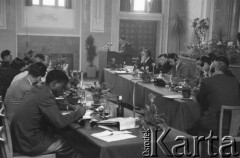 18.06.1951, Sosnowiec, Polska.
Konferencja Międzynarodowego Komitetu Administracyjnego Zrzeszenia Związków Zawodowych Górników, zagraniczni delegaci.
Fot. Kazimierz Seko, zbiory Ośrodka KARTA
 
