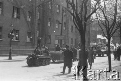 1.05.1947, Poznań, Polska.
Pochód pierwszomajowy, przejazd lotników.
Fot. Kazimierz Seko, zbiory Ośrodka KARTA
 
