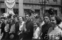 22.07.1953, Stalinogród (Katowice), Polska.
Uroczyste obchody 9 rocznicy ogłoszenia Manifestu PKWN, uczestnicy pochodu.
Fot. Kazimierz Seko, zbiory Ośrodka KARTA
 
