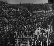 1946-1948, Góra Świętej Anny, woj. śląskie, Polska.
Manifestacja na Górze św. Anny, msza święta.
Fot. NN, reprodukcja Kazimierz Seko, zbiory Ośrodka KARTA.

