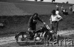 Sierpień 1950, Zakopane, Polska.
Rajd Tatrzański.
Fot. Kazimierz Seko, zbiory Ośrodka KARTA
