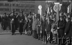 1951, Katowice, Polska.
Defilada na ulicach Katowic.
Fot. Kazimierz Seko, zbiory Ośrodka KARTA


