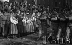 1951, Katowice, Polska.
Defilada na ulicach Katowic.
Fot. Kazimierz Seko, zbiory Ośrodka KARTA

