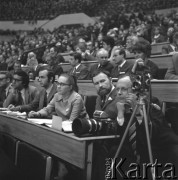 8.05.1971, Katowice, Polska.
Hala Widowiskowo-Sportowa, uroczysta akademia w 50-ą rocznicę III Powstania Śląskiego i 26-ą rocznicę zwycięstwa nad faszyzmem.
Fot. Kazimierz Seko, zbiory Ośrodka KARTA