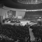 8.05.1971, Katowice, Polska.
Hala Widowiskowo-Sportowa, uroczysta akademia w 50-ą rocznicę III Powstania Śląskiego i 26-ą rocznicę zwycięstwa nad faszyzmem.
Fot. Kazimierz Seko, zbiory Ośrodka KARTA