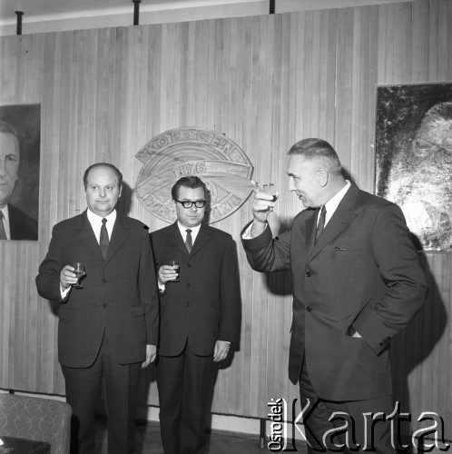 Czerwiec 1971, Dąbrowa Górnicza, woj. Katowice, Polska.
Edward Gierek, I Sekretarz KC PZPR z wizytą w kopalni 