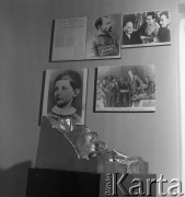 1972, Dąbrowa Górnicza, woj. Katowice, Polska.
Izba pamięci Feliksa Dzierżyńskiego w hucie jego imienia.
Fot. Kazimiesz Seko, zbiory Ośrodka KARTA.
