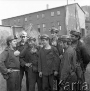 1975, Zabrze, woj. Katowice, Polska.
Kopalnia Makoszowy - grupa przodowników pracy.
Fot. Kazimierz Seko, zbiory Ośrodka KARTA
