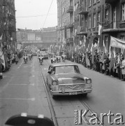 22.07.1974, Katowice, Polska.
Obchody XXX-lecia PRL, uroczyste powitanie radzieckiej delegacji. Przejazd Edwarda Gierka i Leonida Breżniewa ulicami miasta. Hasła na transparentach: 