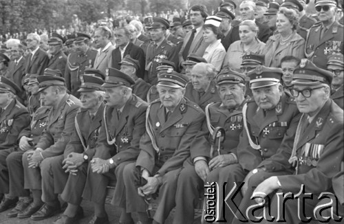18.08.1980, Katowice, Polska.
Pomnik Powstańców Śląskich, uroczysty apel w 60 rocznicę Powstania Śląskiego.
Fot. Kazimierz Seko, zbiory Ośrodka KARTA