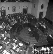 Listopad 1986, Katowice, Polska.
Konferencja Sprawozdawczo-Wyborcza PZPR w siedzibie Urzędu Wojewódzkiego.
Fot. Kazimierz Seko, zbiory Ośrodka KARTA
