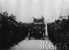 20.06.1922, Katowice, Polska.
Przejmowanie terenów plebiscytowych przez Wojsko Polskie, uroczysta defilada.
Fot. NN, reprodukcja Kazimierz Seko, udostępniła Barbara Karwat-Seko.
