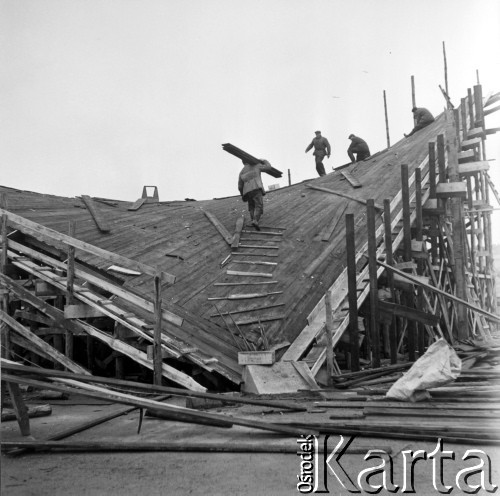 23.11.1962, Warszawa, Polska.
Budowa przystanku EKD-PKP przy Pl. Zawiszy.
Fot. Jarosław Tarań, zbiory Ośrodka KARTA [62-57]