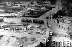 10.11.1962, Warszawa, Polska.
Przebudowa nawierzchni na Pl. Zawiszy.
Fot. Jarosław Tarań, zbiory Ośrodka KARTA [62-54]