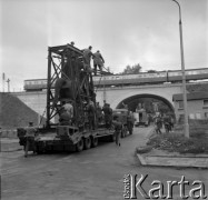 17.10.1965, Warszawa, Polska.
Przeprowadzka pomnika księcia Józefa Poniatowskiego.
Fot. Jarosław Tarań, zbiory Ośrodka KARTA [65-113]
 
