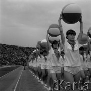 01.06.1967, Warszawa, Polska.
Dzień Dziecka na Stadionie X-lecia. Grupowe pokazy gimnastyczne.
Fot. Jarosław Tarań, zbiory Ośrodka KARTA [67-64]
 
