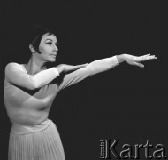 07.10.1967, Warszawa, Polska.
Tancerka Barbara Bittnerówna, primabalerina Operetki Warszawskiej.
Fot. Jarosław Tarań, zbiory Ośrodka KARTA [67-120]
 
