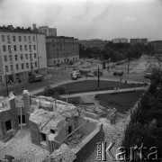 28.08.1967, Warszawa, Polska.
Rozbiórka kamienicy przy ul. Leszno.
Fot. Jarosław Tarań, zbiory Ośrodka KARTA [67-156]
 
