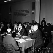 02.10.1968, Warszawa, Polska.
Premier Józef Cyrankiewicz na konferencji partyjnej dzielnicy Wola.
Fot. Jarosław Tarań, zbiory Ośrodka KARTA [68-93]
 
