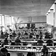 06.03.1968, Warszawa, Polska.
Międzymiastowa i międzynarodowa centrala telefoniczna.
Fot. Jarosław Tarań, zbiory Ośrodka KARTA [68-352]
 
