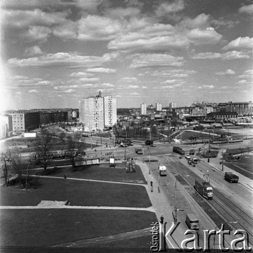 Kwiecień 1968, Warszawa, Polska.
Skrzyżowanie ulic Towarowej i Wolskiej.
Fot. Jarosław Tarań, zbiory Ośrodka KARTA [68-336]
 
