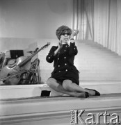 25.04.1969, Warszawa, Polska.
Piosenkarka Józefina Baker, próba przed występem.
Fot. Jarosław Tarań, zbiory Ośrodka KARTA [69-17]
 
