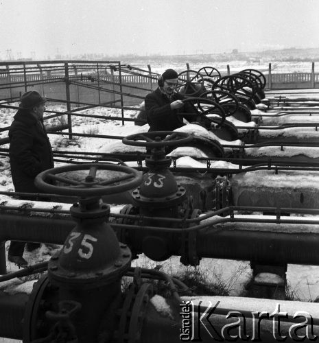 30.01.1969, Warszawa, Polska.
Rozdzielnia gazu.
Fot. Jarosław Tarań, zbiory Ośrodka KARTA [69-202]
 
