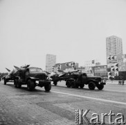 20.07.1969, Warszawa, Polska.
XXV-o lecie PRL, defilada wojskowa, wyrzutnie rakietowe.
Fot. Jarosław Tarań, zbiory Ośrodka KARTA [69-119]
 
