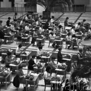 Październik 1970, Warszawa, Polska.
 Konkurs maszynopisania dla pracowników Rad Narodowych.
 Fot. Jarosław Tarań, zbiory Ośrodka KARTA [70-145]
   
