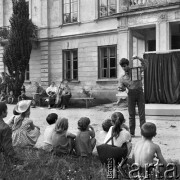 Lipiec 1970, Sanniki, Polska
Pałacyk w Sannikach, 