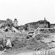 05.07.1971, Warszawa, Polska.
 Odbudowa Zamku Królewskiego, z prawej Kolumna Zygmunta.
 Fot. Jarosław Tarań, zbiory Ośrodka KARTA [71-30]
   
