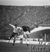 11.10.1971,Warszawa, Polska.
 Mecz Polska - NRF na Stadionie Dziesięciolecia.
 Fot. Jarosław Tarań, zbiory Ośrodka KARTA [71-78]
   
