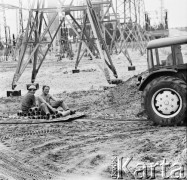 08.06.1971, Kozienice, Polska
 Rozdzielnia prądu elektrycznego.
 Fot. Jarosław Tarań, zbiory Ośrodka KARTA [71-119]
   
