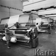 10.08.1971, Łódź, Polska
 Fabryka Koronek, hala produkcyjna.
 Fot. Jarosław Tarań, zbiory Ośrodka KARTA [71-113]
   
