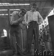28.06.1972, Wołomin, Polska
Huta Szkła.
Fot. Jarosław Tarań, zbiory Ośrodka KARTA [72-50]
 
