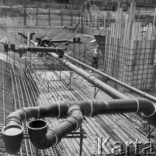 9.05.1972, Warszawa, Polska.
Budowa Inter Hotelu, fundamenty.
Fot. Jarosław Tarań, zbiory Ośrodka KARTA [72-27]
 
