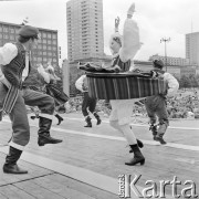 28.05.1972, Warszawa, Polska.
 Cepeliada, występy zespołów ludowych.
 Fot. Jarosław Tarań, zbiory Ośrodka KARTA [72-174]
   

