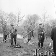 16.04.1972, Polska
 Zawody wędkarskie.
 Fot. Jarosław Tarań, zbiory Ośrodka KARTA [72-199]
   
