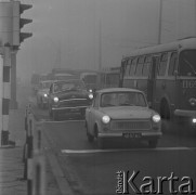 28.10.1972, Warszawa, Polska.
 Stolica we mgle.
 Fot. Jarosław Tarań, zbiory Ośrodka KARTA [72-195]
   
