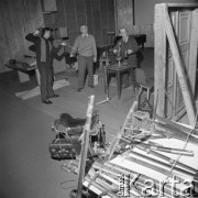 2.03.1973, Warszawa, Polska.
 Studio filmowe, udźwiękowienie filmów.
 Fot. Jarosław Tarań, zbiory Ośrodka KARTA [73-61]
   

