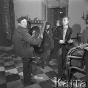 23.02.1973, Warszawa, Polska.
Pierwsze dary dla Zamku Królewskiego.
Fot. Jarosław Tarań, zbiory Ośrodka KARTA [73-112]
 
