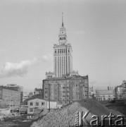 12.10.1974, Warszawa, Polska.
Budowa Dworca Centralnego, w tle Pałac Kultury i Nauki.
Fot. Jarosław Tarań, zbiory Ośrodka KARTA [74-160]
 
