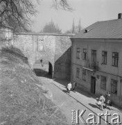 27.03.1974, Zakroczym, Polska
 Fragment miasta, kamienica.
 Fot. Jarosław Tarań, zbiory Ośrodka KARTA [74-166]
   

