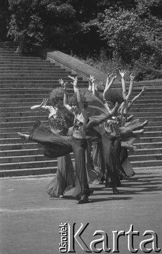17.06.1974, Warszawa - Powiśle, Polska.
Zespół Taneczny 