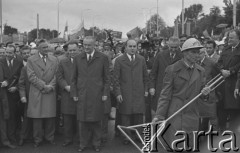 19.07.1974, Warszawa, Polska.
Otwarcie Trasy Łazienkowskiej, w pierwszym szeregu m.in. premier Piotr Jaroszewicz, Józef Kępa, Edward Gierek.
Fot. Jarosław Tarań, zbiory Ośrodka KARTA [74-210]
 
